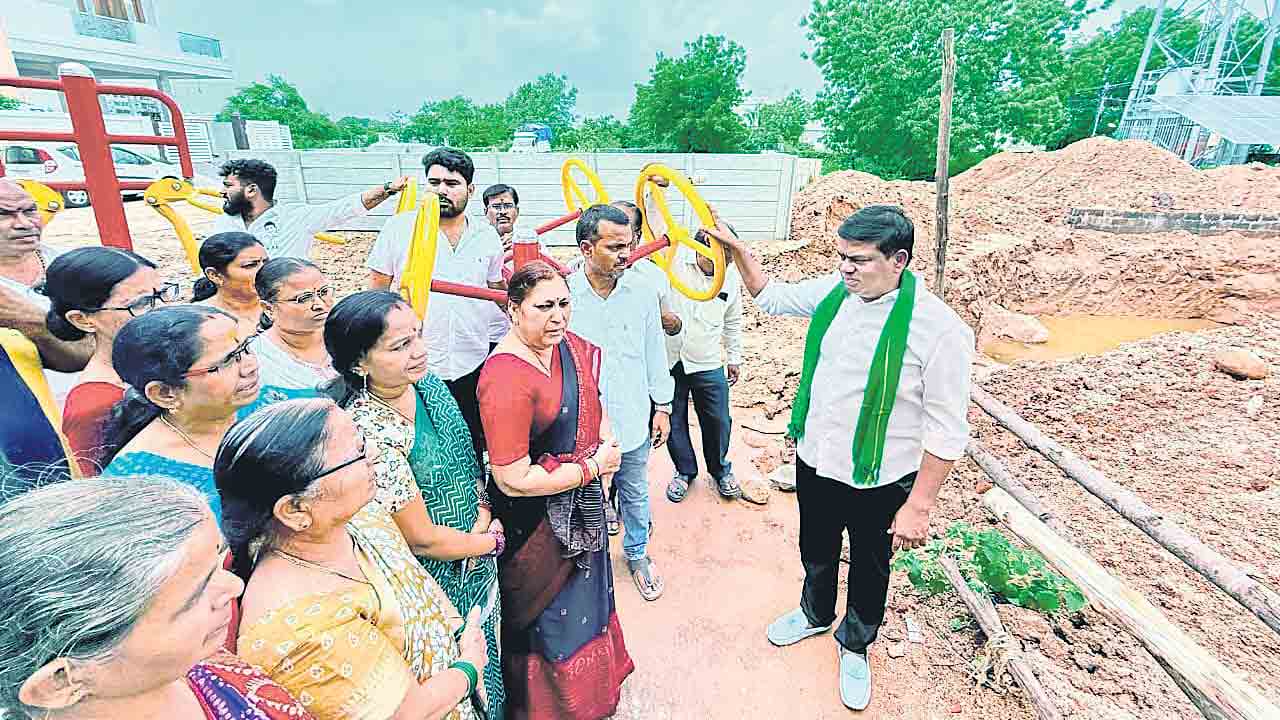 ఆర్మూర్లో వాటర్ ట్యాంక్ నిర్మాణం: మున్సిపల్ కార్యాలయం ముట్టడిస్తామన్న జీవన్రెడ్డి