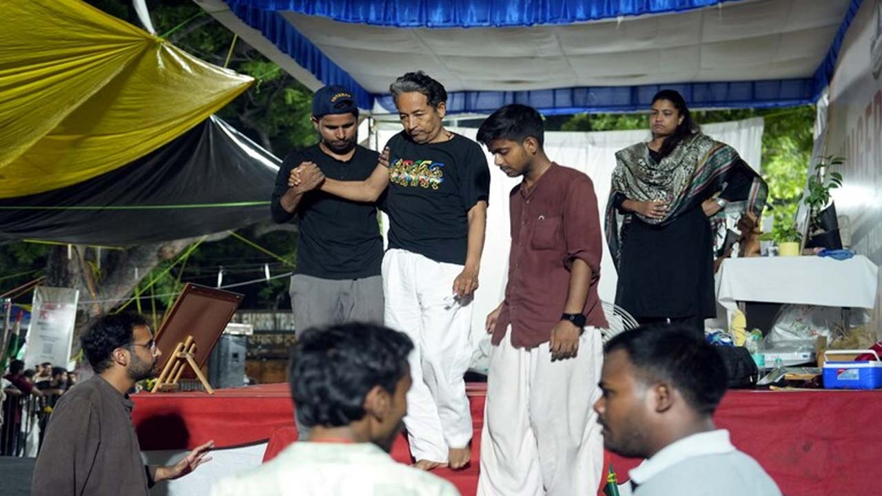 సోనమ్ వాంగ్చుక్ 21 రోజుల నిరాహార దీక్షలో ఆరోగ్య క్షీణించడం