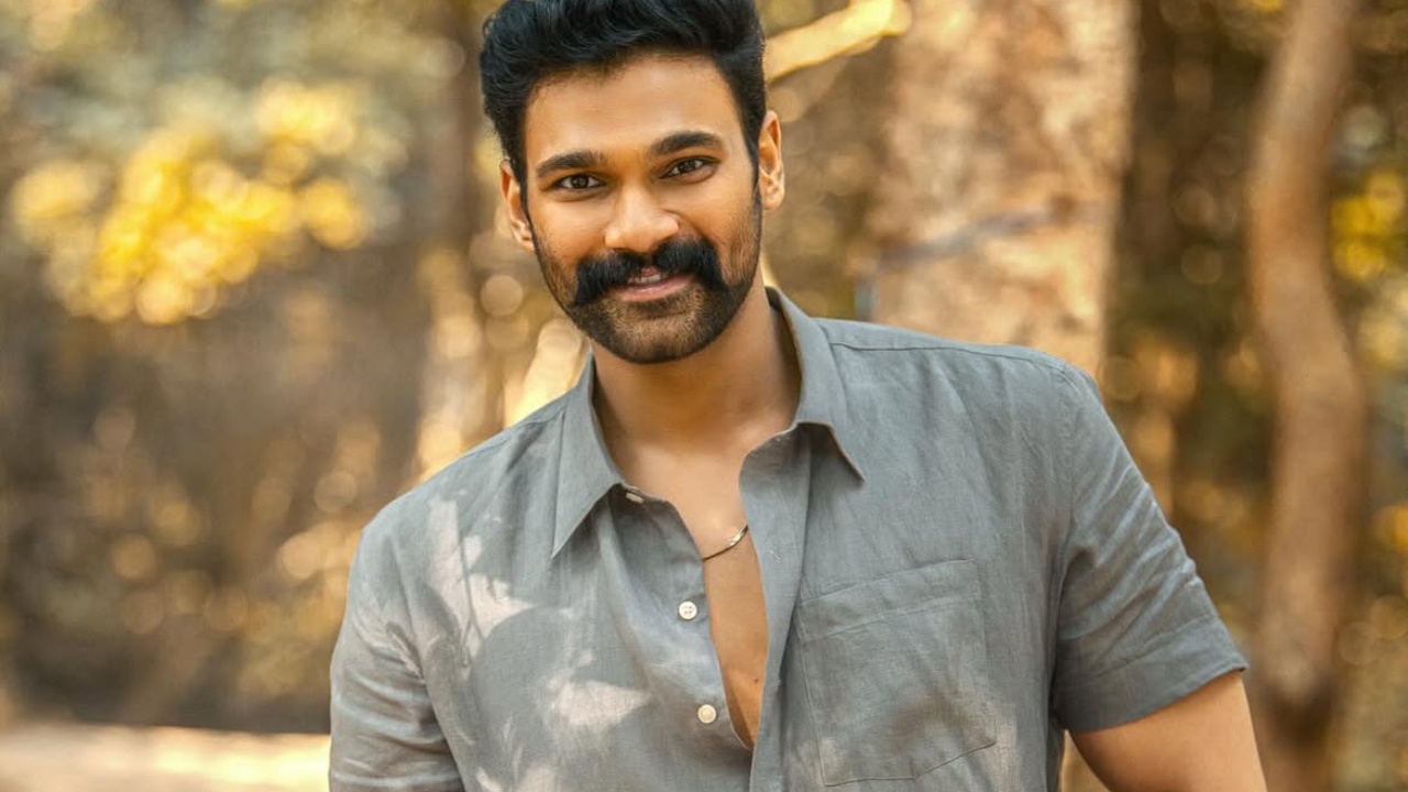 బెల్లంకొండ శ్రీనివాస్: 1 బిలియన్ వ్యూస్ రికార్డ్ సృష్టించాడు