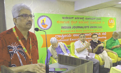 జర్నలిస్టుల భద్రతకు జాతీయ స్థాయిలో చట్టం