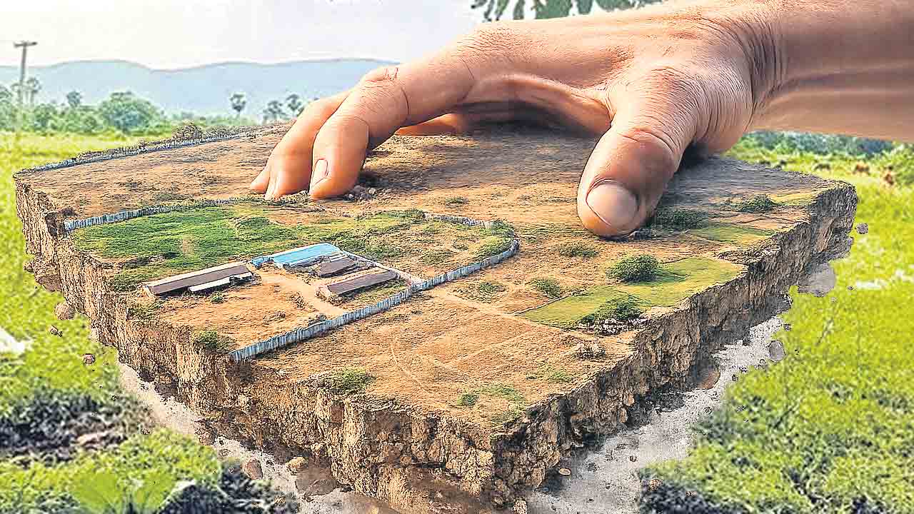 కీసరలో భూకబ్జాలు: సబ్ రిజిస్ట్రార్ పాత్ర బయటపడింది